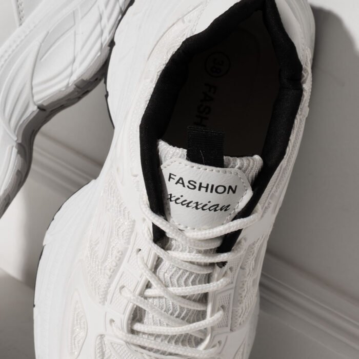 ⁦كوتشي حريمي بخامة قماش ورابر – Women’s Sneakers with PVC Sole⁩ - الصورة ⁦5⁩