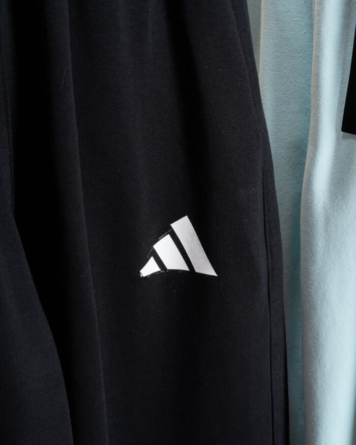 ⁦بنطلون حريمي Adidas Wide Leg⁩ - الصورة ⁦4⁩