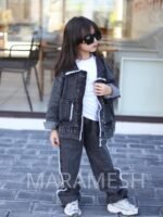 ⁦سوت جينز بناتي 3 قطع بطباعة عصرية⁩ - الصورة ⁦6⁩